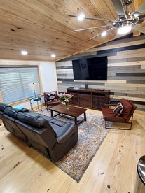Stylish Family Cabin with Hot Tub and Game Room near Attractions in Sevierville, Tennessee - Sevierville, Tennessee - glamping.directory