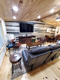 Stylish Family Cabin with Hot Tub and Game Room near Attractions in Sevierville, Tennessee - Sevierville, Tennessee - glamping.directory