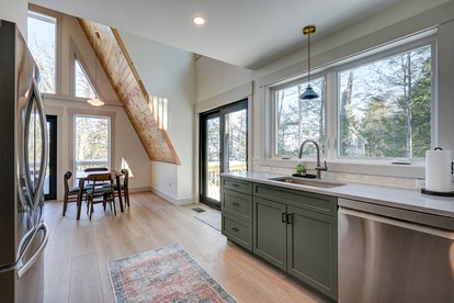 Bright and Airy A-Frame for a Relaxing Mountain Getaway in Conway, New Hampshire - Conway, New Hampshire - glamping.directory