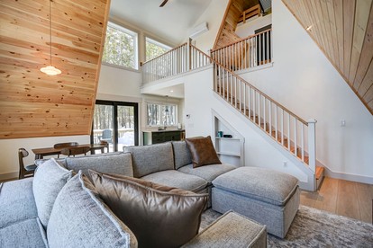 Bright and Airy A-Frame for a Relaxing Mountain Getaway in Conway, New Hampshire - Conway, New Hampshire - glamping.directory