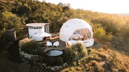 Breathtaking Dome with Spectacular Outdoor Living and Chic Elegant Interior in Texas - glamping.directory