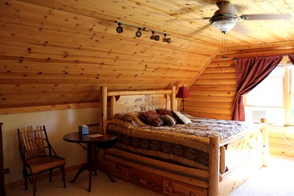 Riverside Log Cabin Perfect for a Secluded Getaway near Kalamazoo, Michigan - Centreville, Michigan - glamping.directory