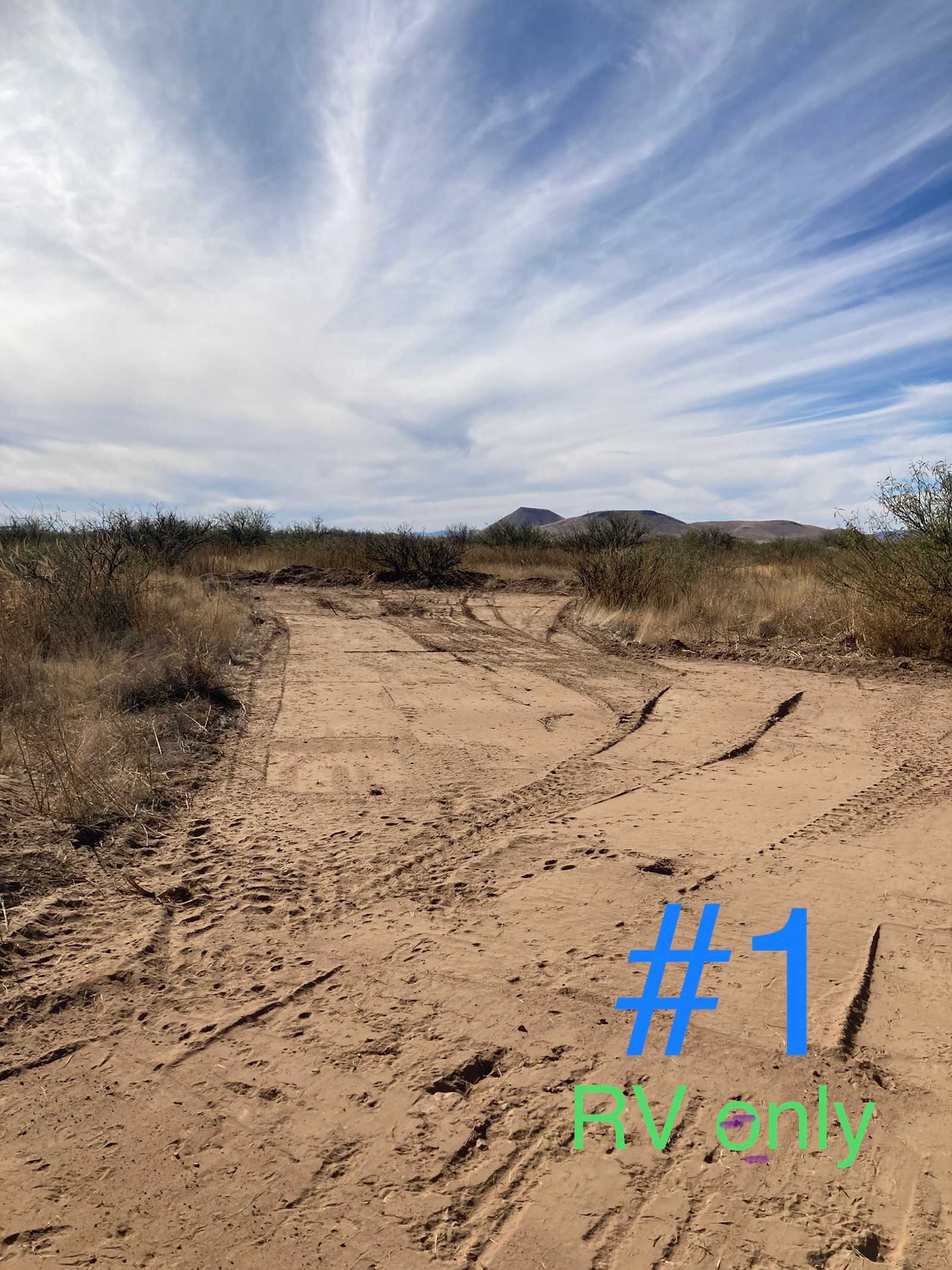 Moksha Sanctuary - Sunizona, Arizona - glamping.directory