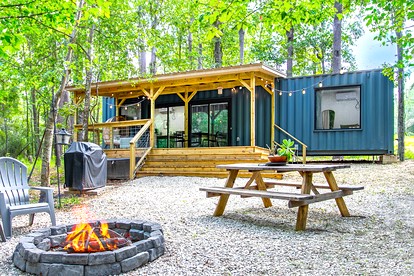 Minimalist Luxury: Fully Equipped Modern Container, Hidden Getaway near Lake Livingston, TX - glamping.directory