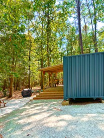 Minimalist Luxury: Fully Equipped Modern Container, Hidden Getaway near Lake Livingston, TX - Polk County, Texas - glamping.directory