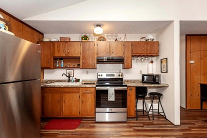 Secluded Mountain Cabin Hideaway near Luray Caverns in Virginia’s Majestic Massanutten Range - Luray, Virginia - glamping.directory