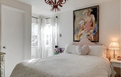 Majestic Topanga Vacation Rental with a Lovely Fireplace - Topanga, California - glamping.directory