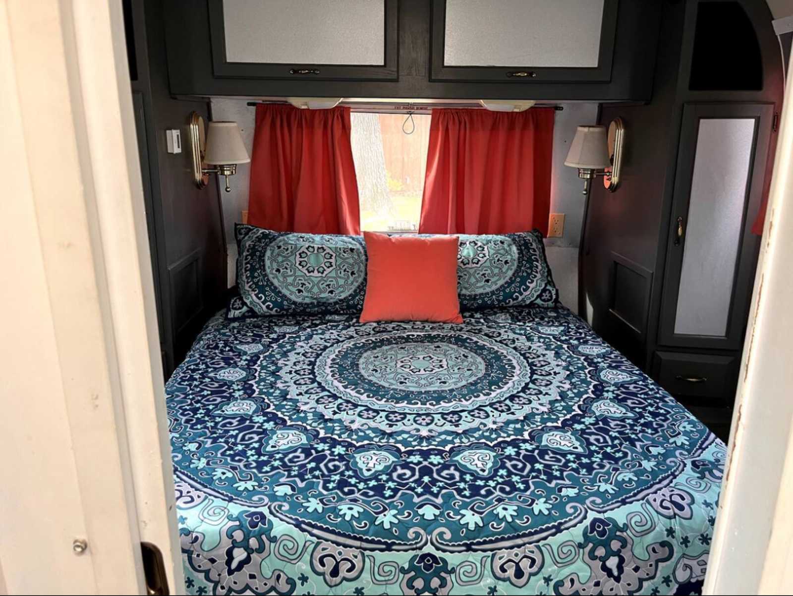 Rocky Acres Retreat - Eureka Springs, Arkansas - glamping.directory