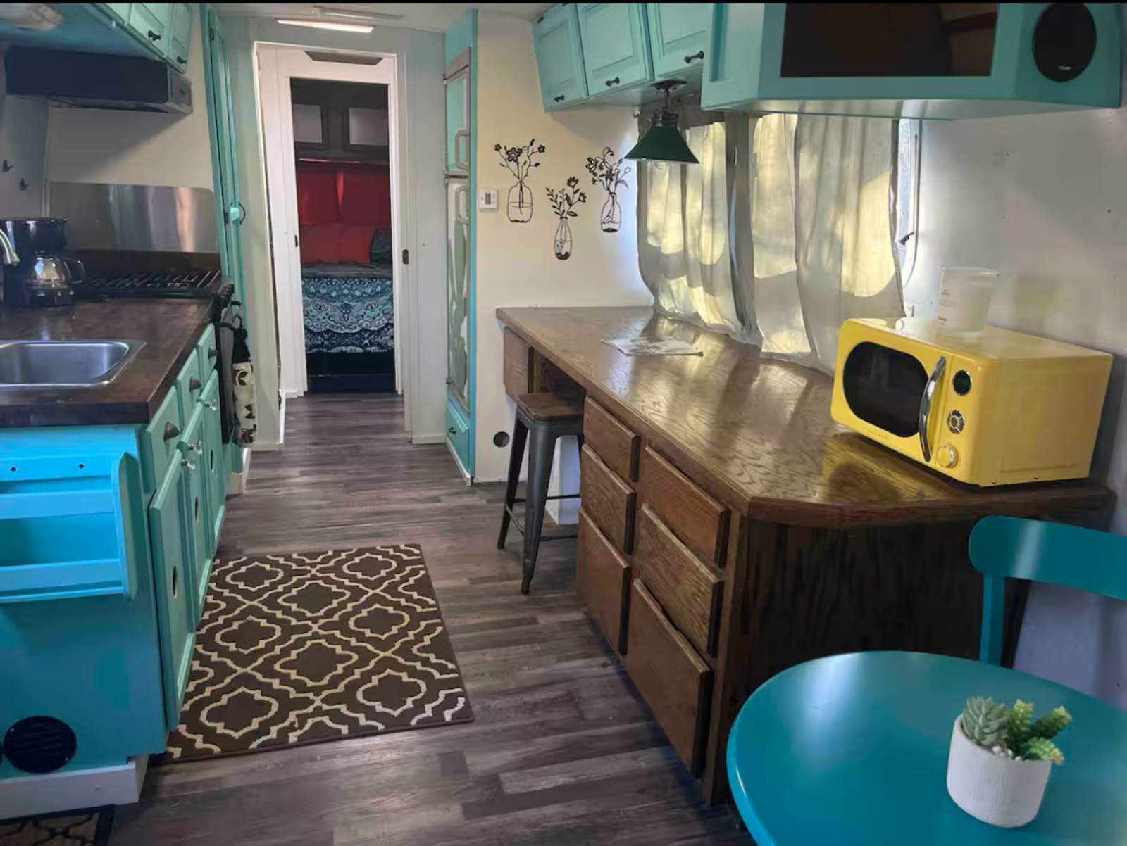 Rocky Acres Retreat - Eureka Springs, Arkansas - glamping.directory