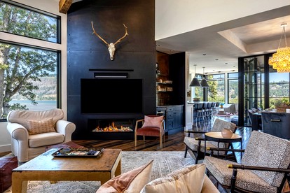 Pure Glamping Cottage with Breathtaking Views and Hot-tub in Hood River, Oregon - Hood River , Oregon - glamping.directory