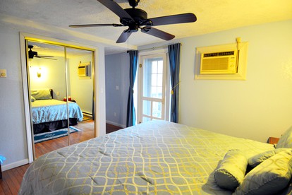 Luxury Suite Rental with a Hot Tub near Deep Creek Lake in Maryland - Oakland, Maryland - glamping.directory