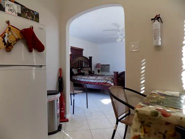 Cabin Getaway with Pool near Joshua Tree in Twentynine Palms, California - Twentynine Palms, California - glamping.directory