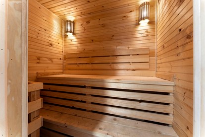 Spectacular Cabin with Game Room and Open Concept Interior in East Stroudsburg, Pennsylvania - East Stroudsburg, Pennsylvania - glamping.directory