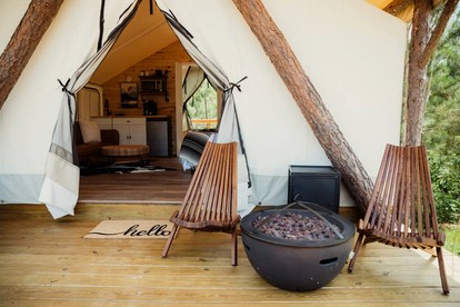 Gorgeous Safari Tent with Sauna Perfect for a Couple Retreat in Kentucky - Cadiz, Kentucky - glamping.directory