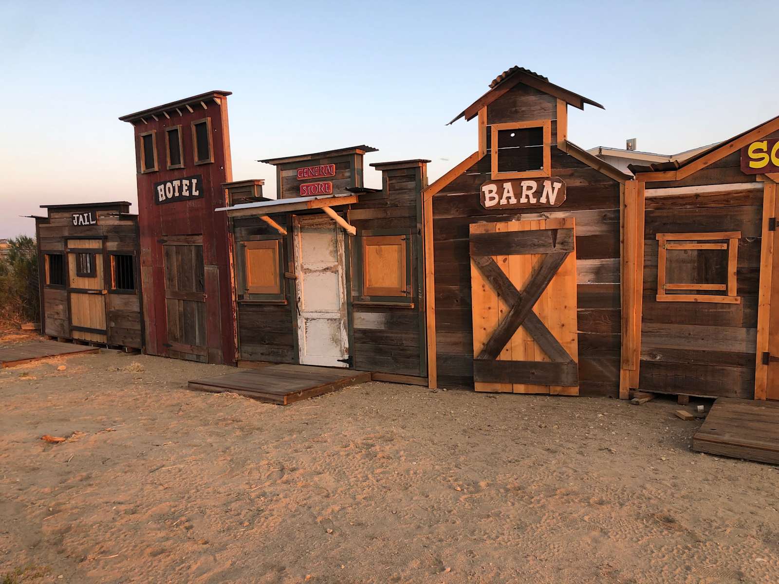 Horse Ranch Camp Desert Paradise - Mojave, California - glamping.directory