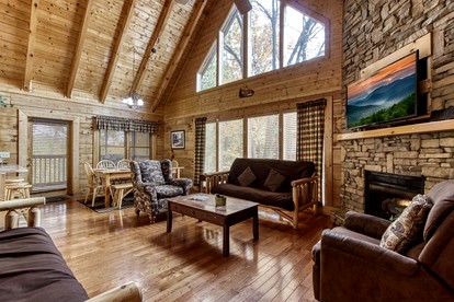Lovely Cabin Retreat with Jacuzzi and Game Space in Tennessee - Pigeon Forge, Tennessee - glamping.directory