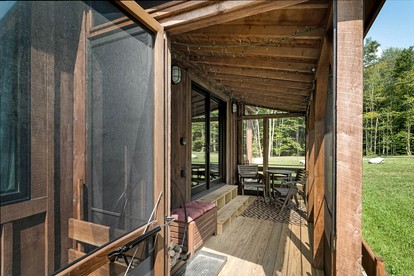 Off-Grid Cottage Great for a Small Family Getaway in Vermont - Wolcott, Vermont - glamping.directory