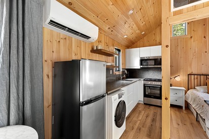 Off-Grid Cottage Great for a Small Family Getaway in Vermont - Wolcott, Vermont - glamping.directory