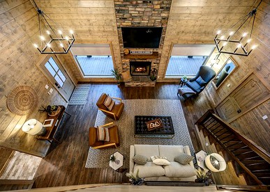 Elegant Cabin with a Hot Tub in Broken Bow, OK - The Ultimate Glamping Spot - Broken Bow, Oklahoma - glamping.directory