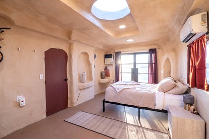 Spectacular Cave Perfect for Families or Groups in Utah - Iron County, Utah - glamping.directory
