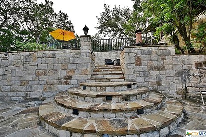 Texas Hill Country Glamping Escape with Stunning Views and a Private Pool - Canyon Lake, Texas - glamping.directory