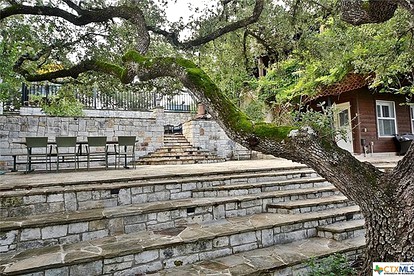 Texas Hill Country Glamping Escape with Stunning Views and a Private Pool - Canyon Lake, Texas - glamping.directory