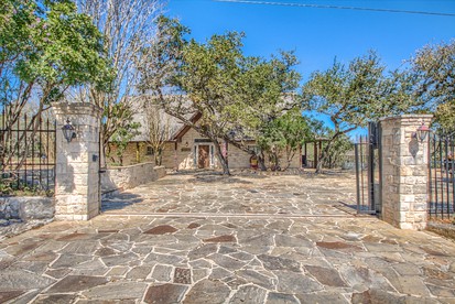 Texas Hill Country Glamping Escape with Stunning Views and a Private Pool - glamping.directory