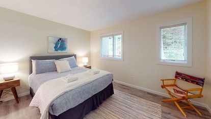 Wooden Ski Cabin with Hot-Tub For a Scenic Escape Minutes from Pico and Killington, Vermont - Killington, Vermont - glamping.directory