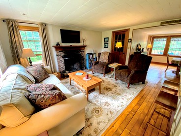 Adorable White Mountain Cottage Rental for a Vacation in New Hampshire - Franconia, New Hampshire - glamping.directory