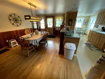 Restored Farmhouse with Hot-Tub in Penn Yan, New York - Penn Yan, New York - glamping.directory