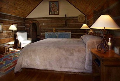 Cozy Cabin Rental near Mesa Verde National Park, Colorado - Dolores, Colorado - glamping.directory