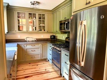 Lakeside Modern Cabin with Spectacular Equipped Outdoor, Jacuzzi and Outdoor Shower in Washington - Lummi Island, Washington - glamping.directory