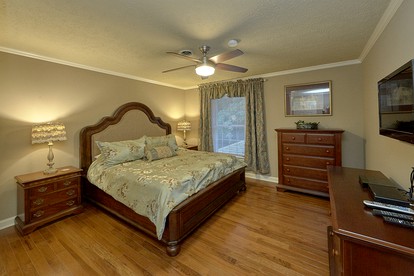 Luxury Pigeon Forge Rental for Large Family Getaways in Tennessee - Pigeon Forge, Tennessee - glamping.directory