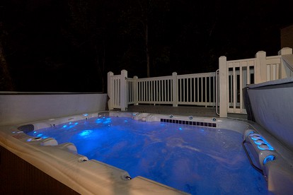 Luxury Pigeon Forge Rental for Large Family Getaways in Tennessee - Pigeon Forge, Tennessee - glamping.directory