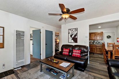 Alpine Adventure Awaits: Classic Cabin Near Snow Summit in Big Bear Lake - Big Bear Lake, California - glamping.directory