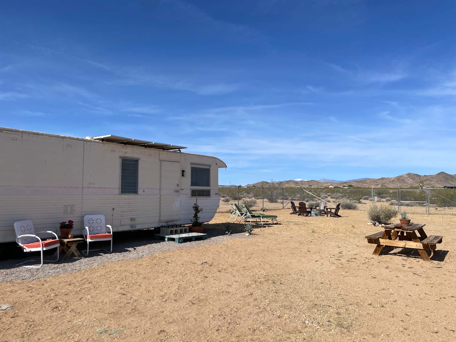 Cielito on Sunny Vista - Yucca Valley, California - glamping.directory