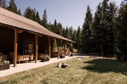 Secluded Glamping Escape Surrounded by Forest and Valley Views in Sandpoint, Idaho - Sandpoint, Idaho - glamping.directory