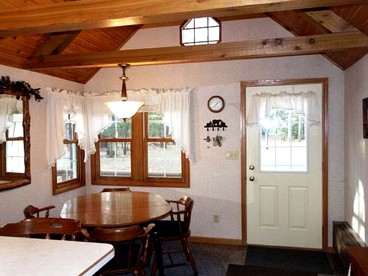 Quiet Lakeside Cabin Rental for Families just Outside of Minocqua, Wisconsin - Woodruff, Wisconsin - glamping.directory