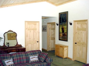 Secluded Cabin in the Beautiful Mountains of Paradise Valley, Montana - Pray, Montana - glamping.directory