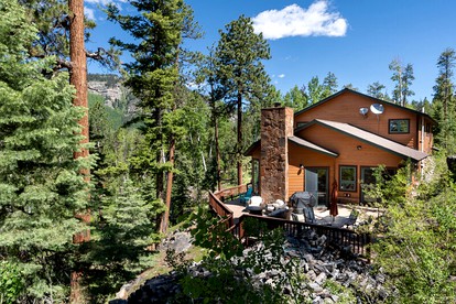 Impressive Cabin Rental for a Family Getaway near Downtown Durango, Colorado - glamping.directory