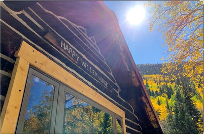Rustic and Luxurious Eldora Cabin Ideal for a Weekend Getaway in Colorado - Nederland, Colorado - glamping.directory