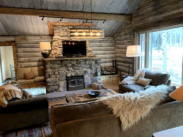 Rustic and Luxurious Eldora Cabin Ideal for a Weekend Getaway in Colorado - Nederland, Colorado - glamping.directory