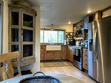 Rustic and Luxurious Eldora Cabin Ideal for a Weekend Getaway in Colorado - Nederland, Colorado - glamping.directory