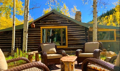 Rustic and Luxurious Eldora Cabin Ideal for a Weekend Getaway in Colorado - Nederland, Colorado - glamping.directory