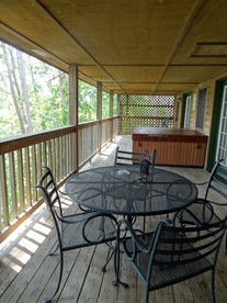 Wonderful Pet Friendly Log Cabin in Mount Ida, AR - Mount Ida, Arkansas - glamping.directory