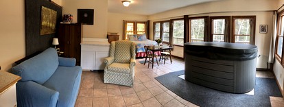 Cozy Studio Cabin Rental with Hot Tub Perfect for Glamping in Ohio - Logan, Ohio - glamping.directory