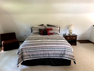 Peaceful Riverfront Cottage Rental near the Chesapeake Bay in Virginia - Heathsville, Virginia - glamping.directory