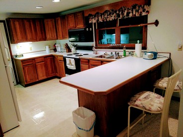 Peaceful Riverfront Cottage Rental near the Chesapeake Bay in Virginia - Heathsville, Virginia - glamping.directory