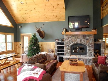 Impressive Cabin Rental for Large Groups in Au Sable Forks, New York - Au Sable Forks, New York - glamping.directory