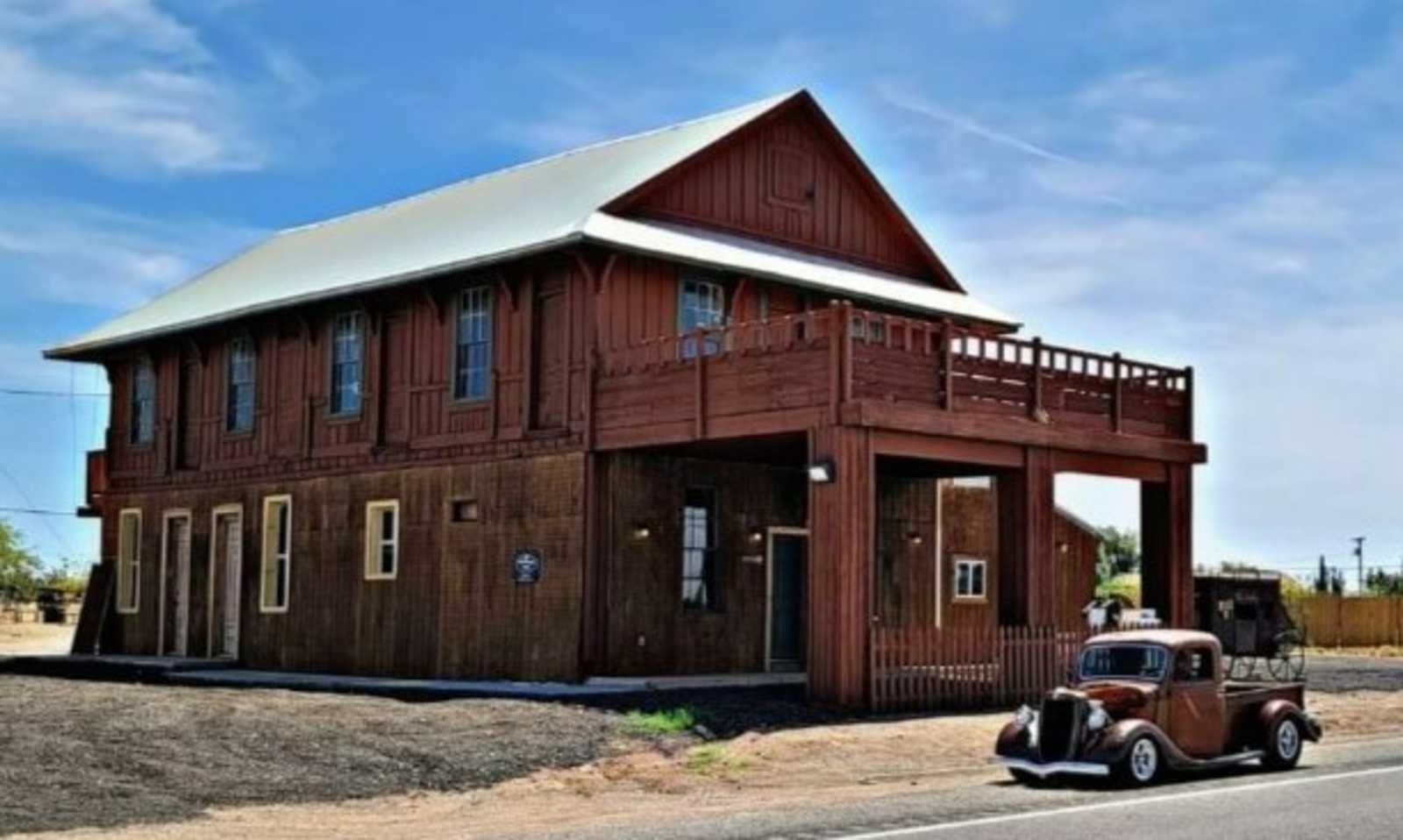 1899 Historic Landmark & Camping - glamping.directory